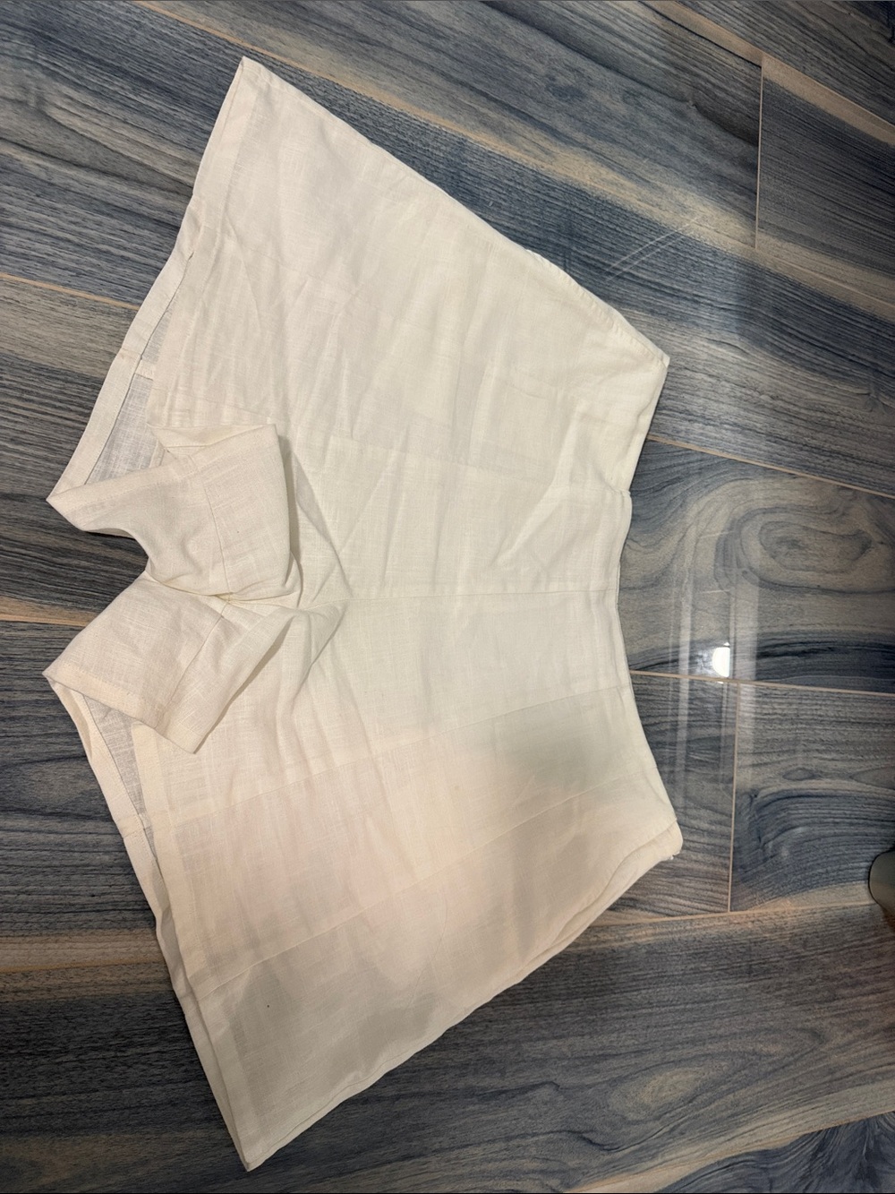 Lost + Wander White Linen-Style High-Waist Shorts